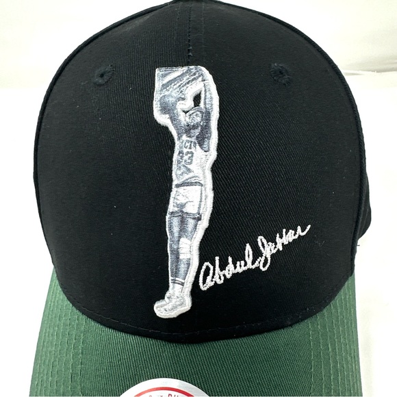 Kareem Abdul Jabbar Milwaukee Bucks Mitchell & Ness Hat - Picture 2 of 9